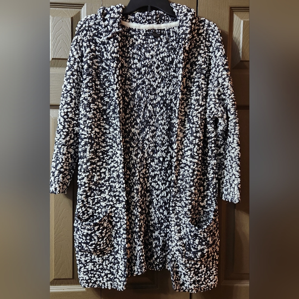 POOF NEW YORK, WOMENS XL, HOODED CARDIGAN, MID LENGTH